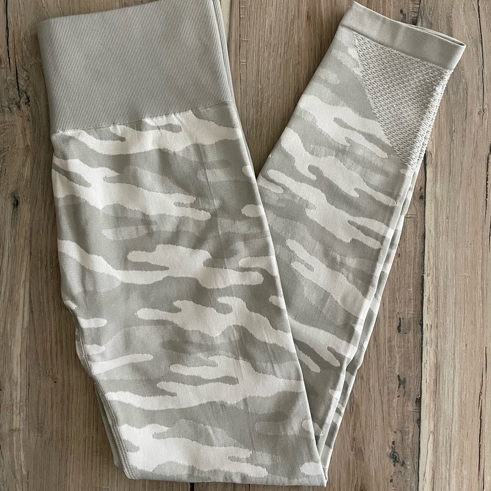 Jed North Reset Gray Camo Seamless Leggings - Medium